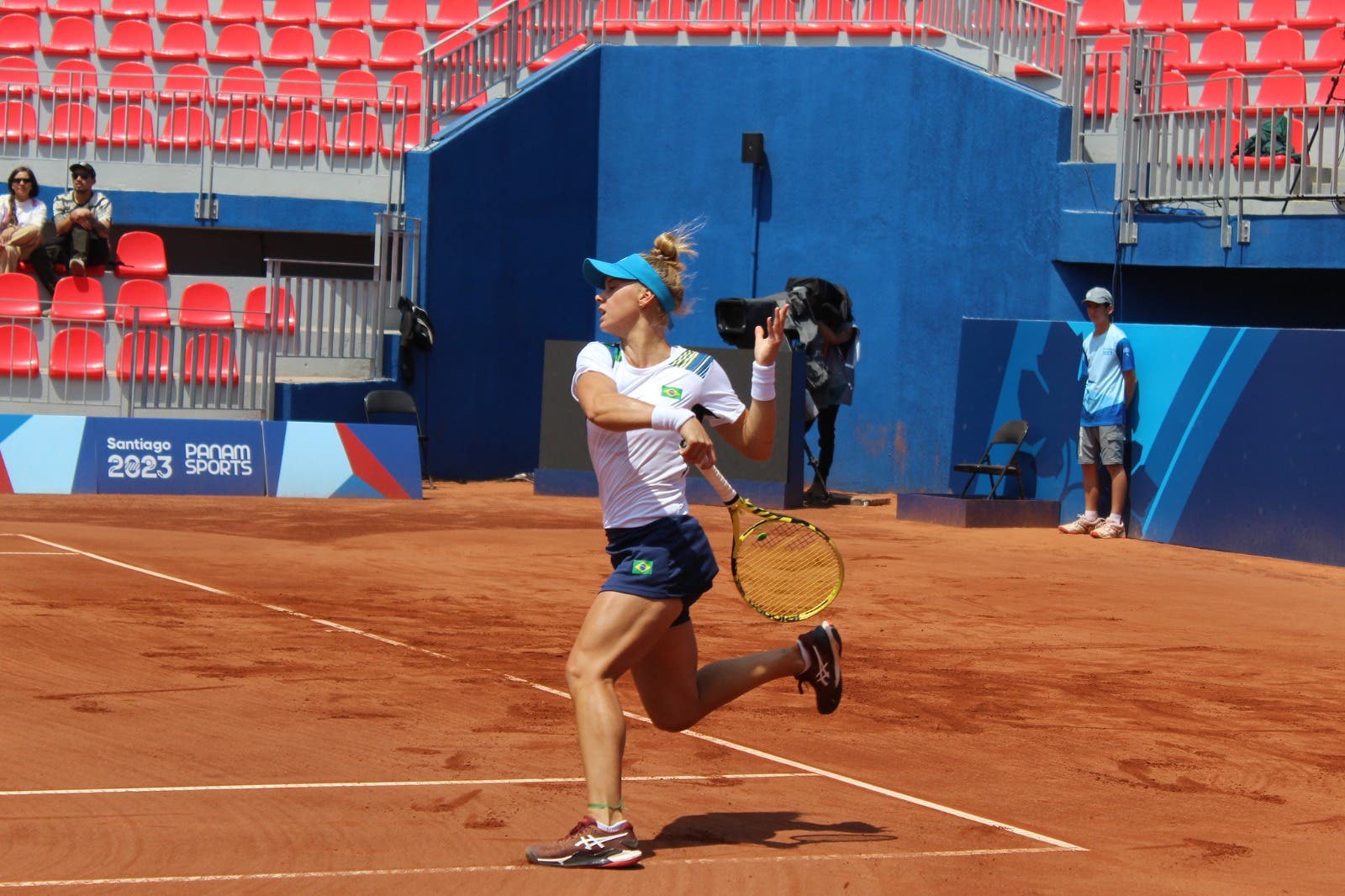 Tenista Laura Pigossi vai à final no Pan e garante vaga para a