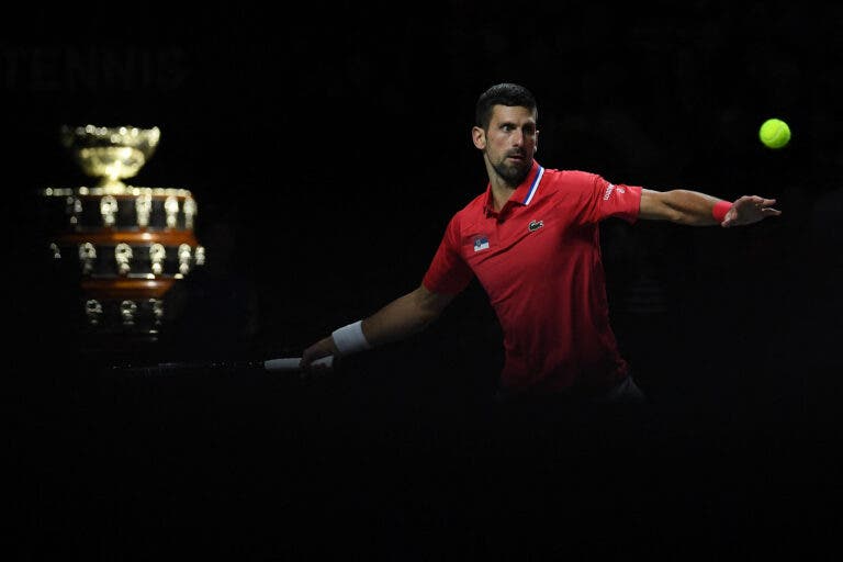 Djokovic não perdoa, continua vencendo e coloca a Sérvia nas semis da Copa Davis