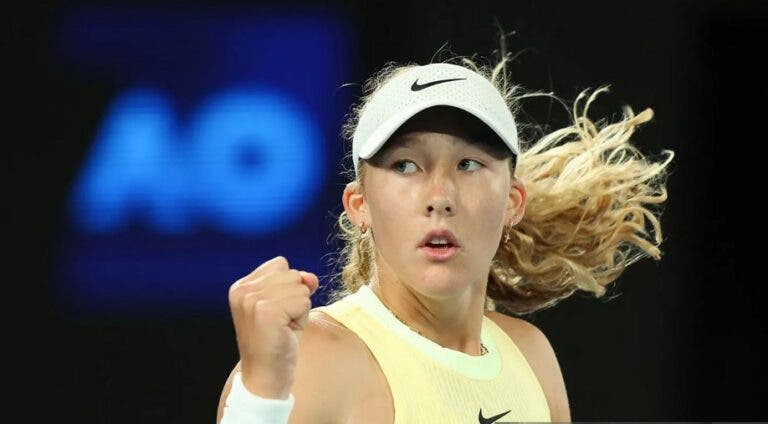 Andreeva vira 1-5 de forma incrível rumo às oitavas do Australian Open