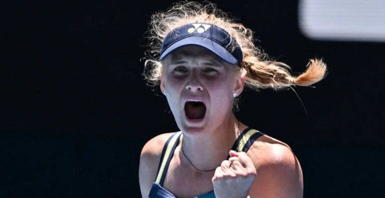 Yastremska surpreende Azarenka e confirma finalista inédita de Grand Slam na Austrália