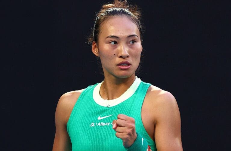 Confira o novo top 10 da WTA, com Qinwen Zheng em destaque