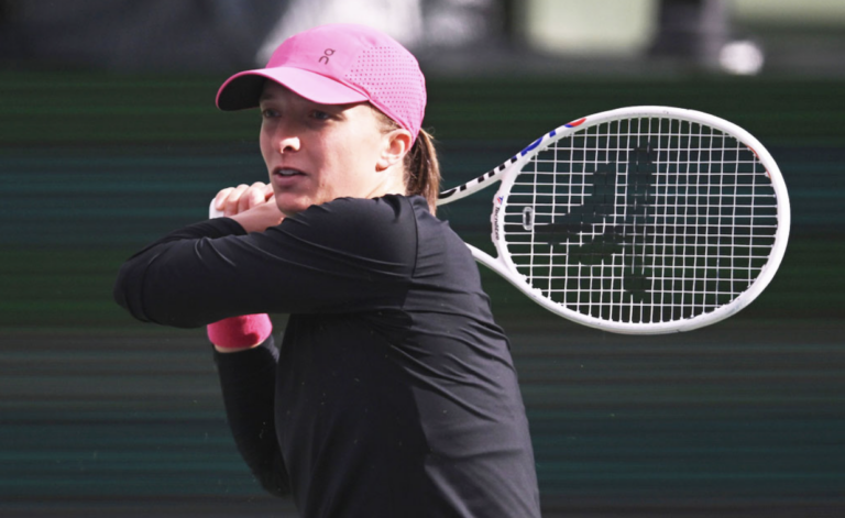Swiatek atropela e volta à final do WTA 1000 de Indian Wells