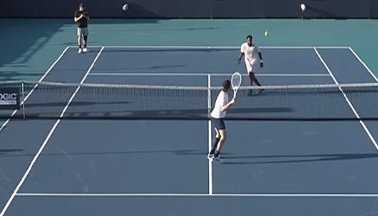 [VÍDEO] Monfils e Bublik fazem ponto inacreditável de ping pong durante treino