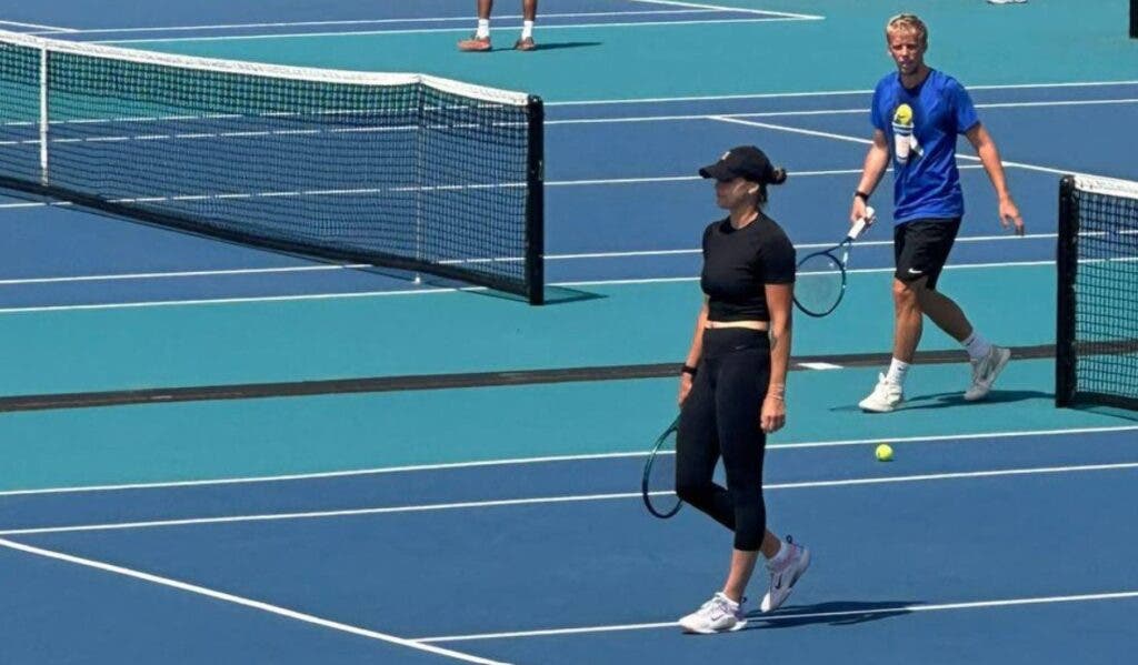 [VÍDEO] Sabalenka treina em Miami horas depois da morte do seu companheiro