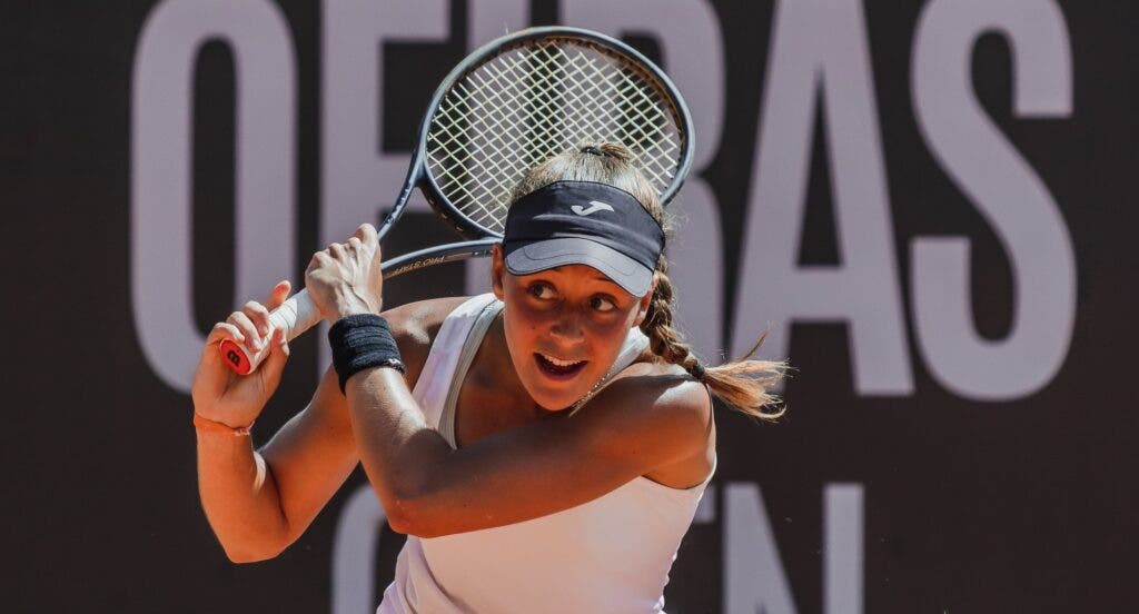 Maria Garcia Bate-se Bem Diante De Top 100 Mundial Em Oeiras