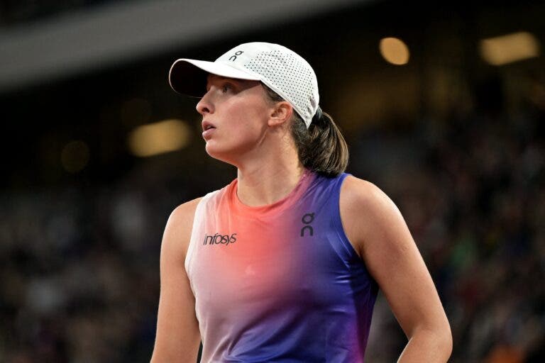 Swiatek desiste do WTA 500 de Berlim devido à fadiga física e mental