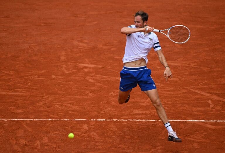 Medvedev sai de Roland Garros de cabeça erguida: “Não tenho que me arrepender de nada”