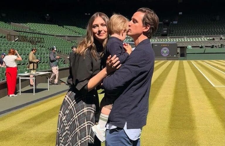 Sharapova retorna a Wimbledon na companhia do seu filho