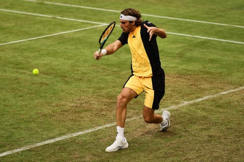 tsitsipas halle 24