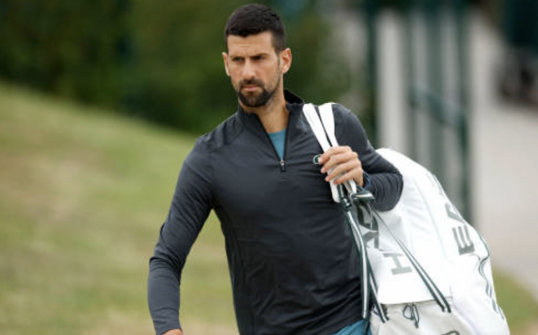 Djokovic alfineta Roland Garros: “Pelo menos aqui os jogos não acabam às 3h”
