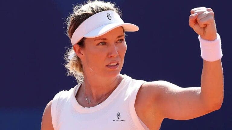 Collins acaba com a carreira olímpica de Wozniacki e avança em Paris