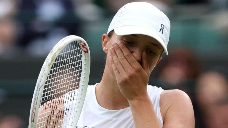 Swiatek após queda em Wimbledon: “Não descansei como deveria depois de Roland Garros”