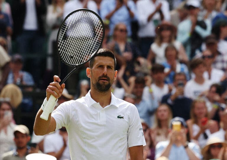 Djokovic melhora e já está nas oitavas de final de Wimbledon