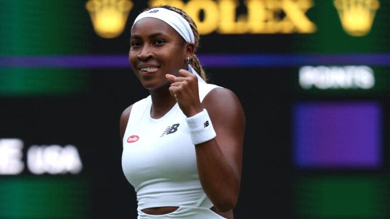 Gauff escapa da chuva e é a primeira jogadora na terceira rodada de Wimbledon