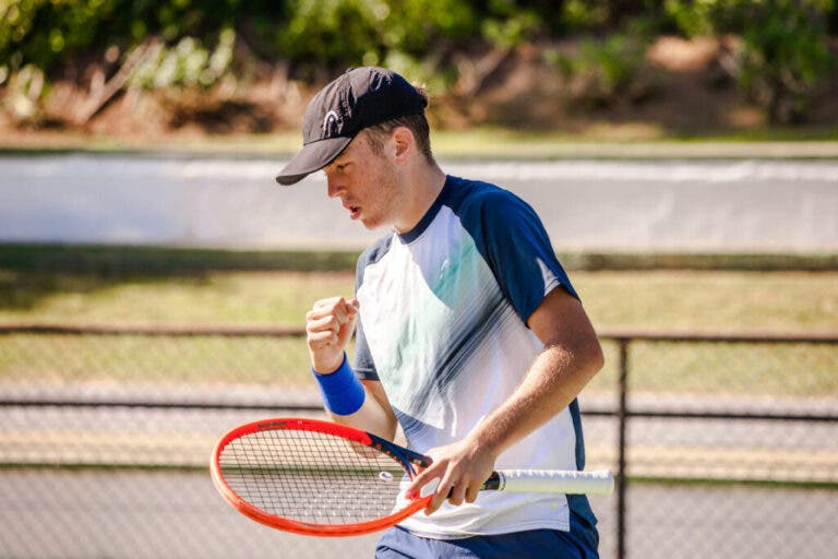 João Dinis Silva soma primeiro ponto na ATP aos 17 anos; Rocha e Portugal também avançam em Castelo Branco