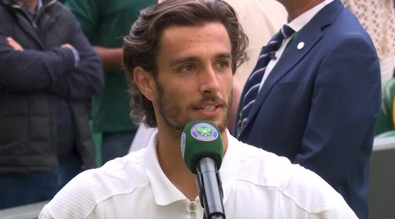 Público de Wimbledon reage mal ao nome de Djokovic durante entrevista de Musetti