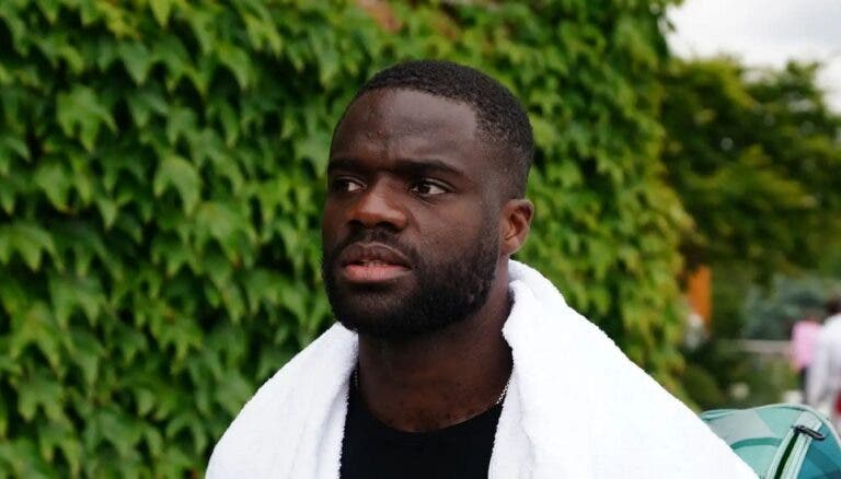 Tiafoe faz declarações polêmicas: “Tenho perdido para todo o tipo de palhaço”