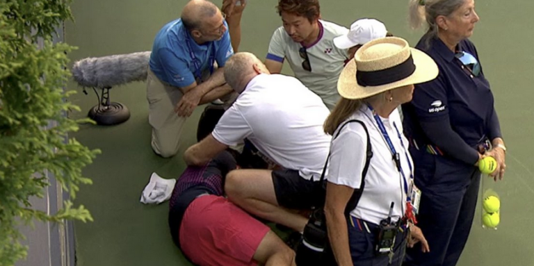 Susto no US Open: Nishioka passa mal e fica vários minutos sem se mexer