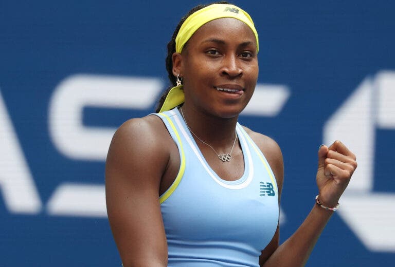 Gauff começa devagar, mas vira contra Svitolina e segue na defesa do título do US Open