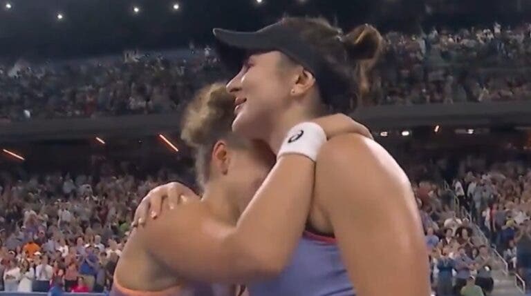 [VÍDEO] Andreescu se desespera e faz pedido para Paolini: “Me deixa ganhar da próxima vez!”