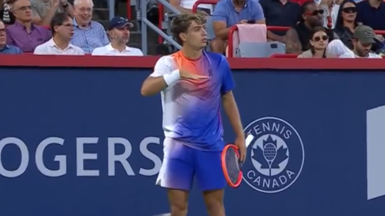 [VÍDEO] Cobolli dispara um dos melhores forehands da temporada em Montreal