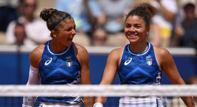 Errani e Paolini enfrentam dupla… sem bandeira na final de duplas femininas em Paris