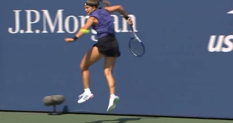 [VÍDEO] Muchova ganha um dos pontos do ano no US Open