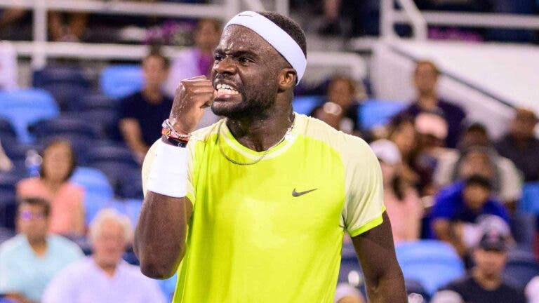 Hurkacz desiste após perder um set, e Tiafoe volta às semifinais de um Masters 1000