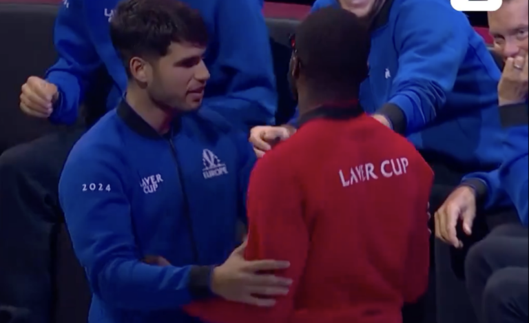 [VÍDEO] Tiafoe invadiu o banco do Time Europa e foi expulso por Alcaraz