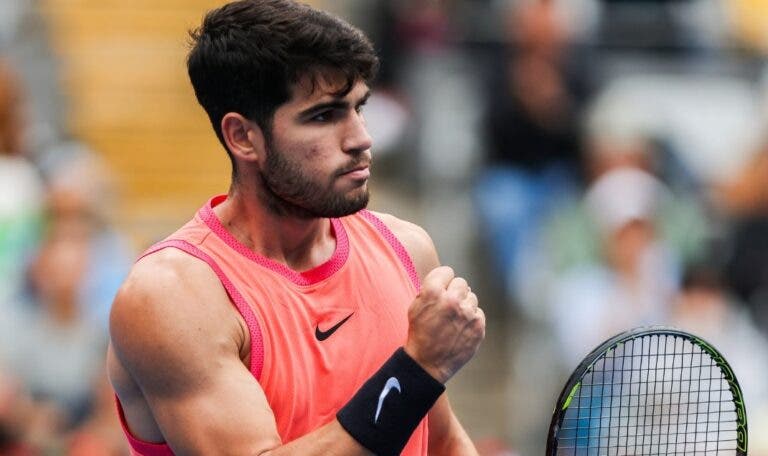 Saiba onde assistir Alcaraz x Khachanov em Pequim ao vivo hoje