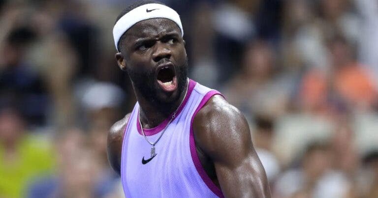 Tiafoe incendeia a sessão noturna e retorna às quartas do US Open