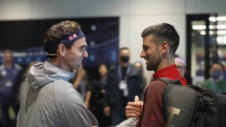 Federer e Djokovic reencontram-se em Shanghai: “Olá, velhote!”