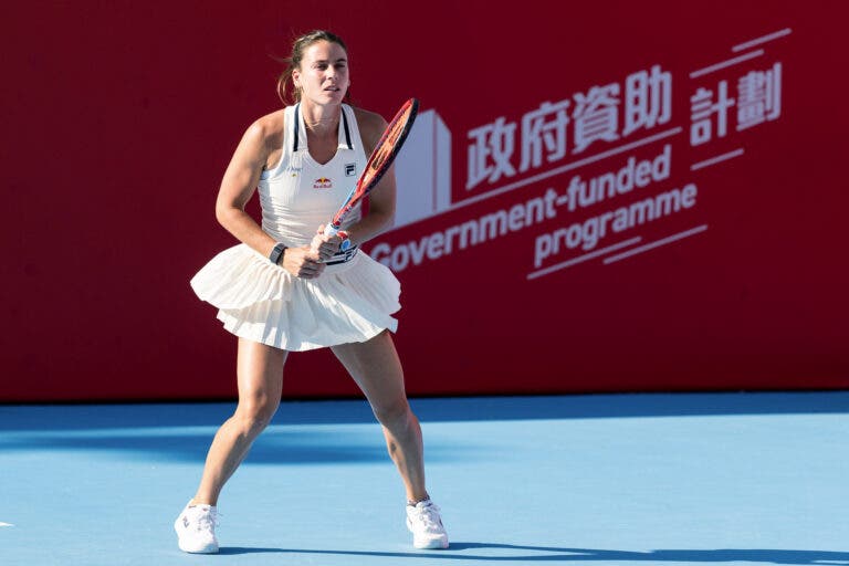 Emma Navarro já está nas quartas de final em Hong Kong