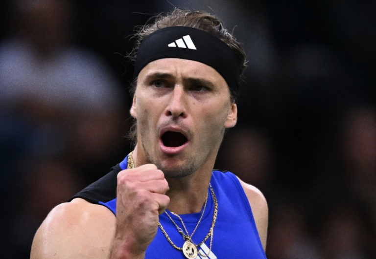 Zverev afasta Rune do Finals, segue à final de Paris e passa Alcaraz no ranking