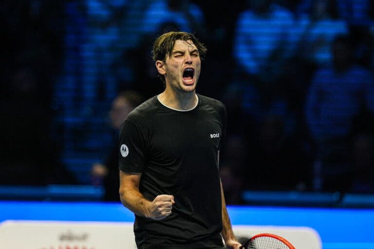 Fritz volta a dar pesadelos a Zverev e avança para a final do ATP Finals pela primeira vez