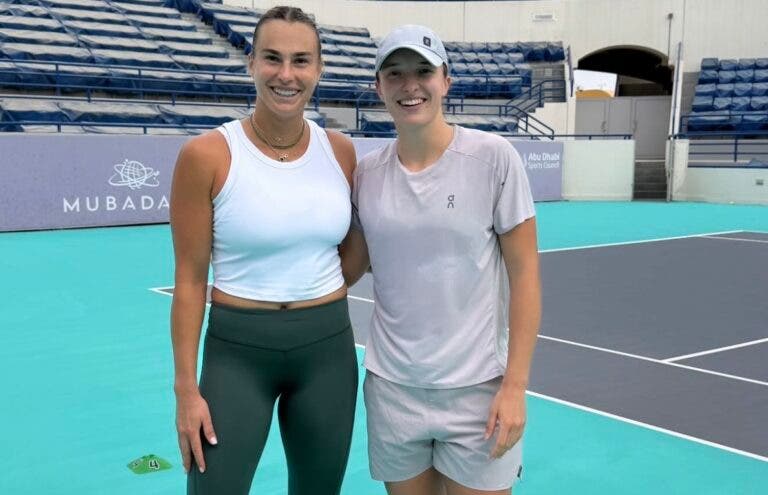 Sabalenka e Swiatek treinam juntas em Abu Dhabi antes do Natal