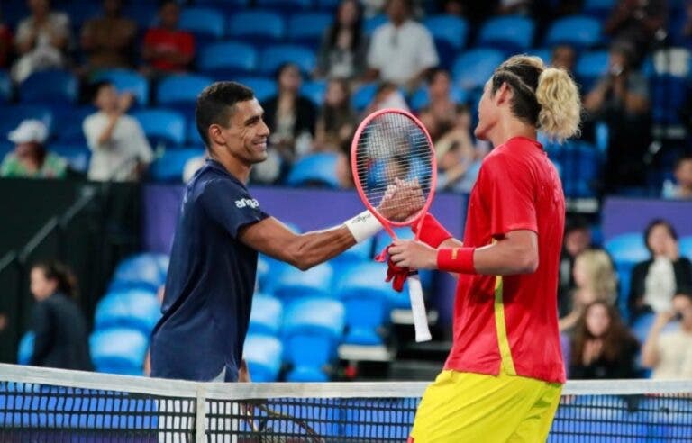 Thiago Monteiro é dominado por Zhang e confirma derrota do Brasil para a China na United Cup