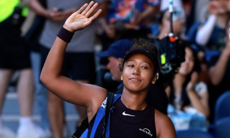 Osaka explica lesão contra Bencic: “Teria vencido este jogo se pudesse sacar”