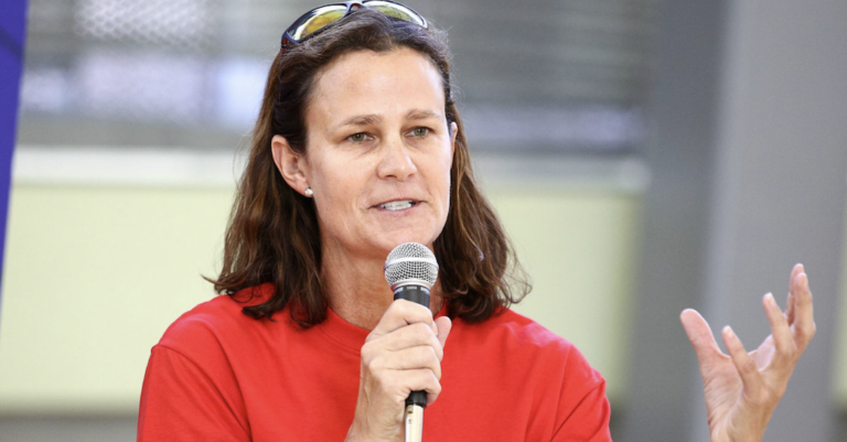 Pam Shriver é vítima de roubo enquanto fugia dos incêndios em Los Angeles