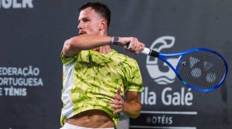 Fucsovics e Basilashvili iniciam com vitórias em Oeiras; Eubanks e Koepfer caem