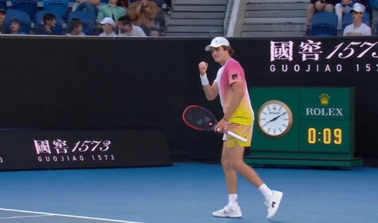 João Fonseca vence 12ª seguida e se aproxima da chave principal do Australian Open