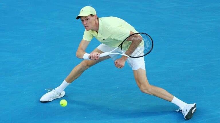 Saiba onde assistir Sinner x De Minaur no Australian Open ao vivo hoje