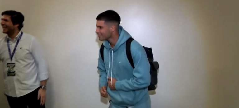 [VÍDEO] Alcaraz chegou a Porto Rico para disputar uma exibição e já começou… dançando