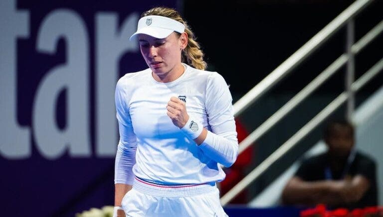 Alexandrova segue imparável e bate Pegula rumo às semifinais em Doha