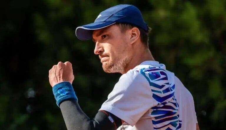 Collignon vence pela primeira vez em nível ATP e avança em Marrakech