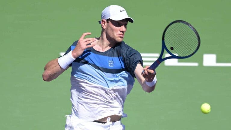 Draper joga muito e neutraliza Fritz a caminho das quartas em Indian Wells