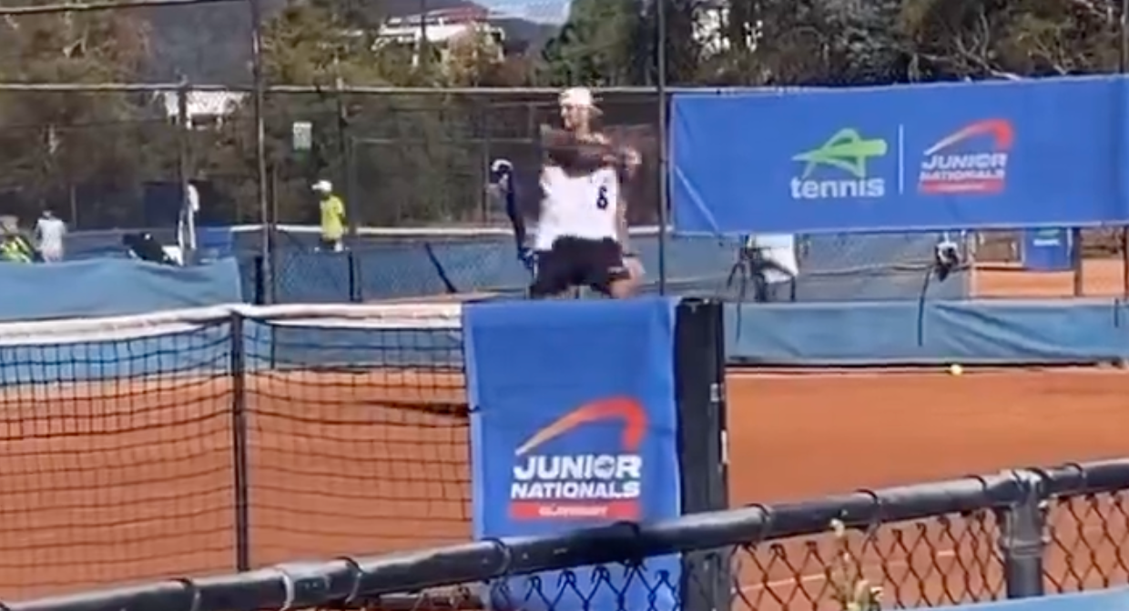 [VÍDEO] Kyrgios surpreende e está a treinar com intensidade… em terra batida