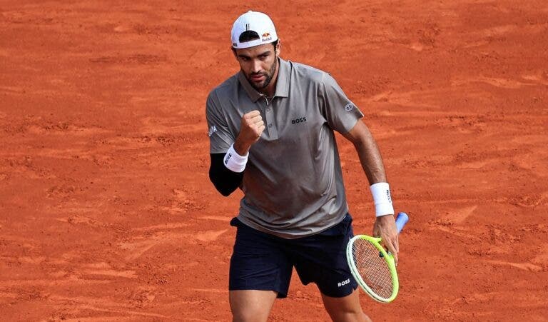 Só dá Itália! Berrettini agrava a crise de Zverev e Cobolli soma quinta vitória seguida