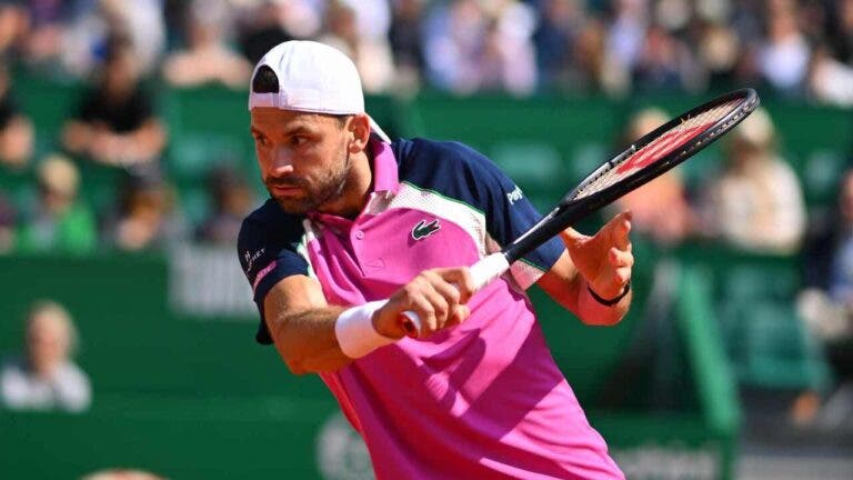Dimitrov fecha no sétimo match point e avança em Monte Carlo