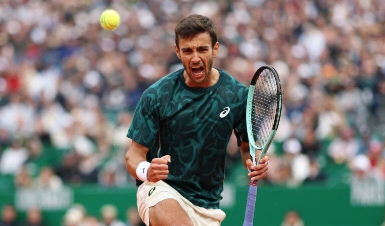 Musetti vence semifinal épica e marca duelo com Alcaraz em Monte Carlo